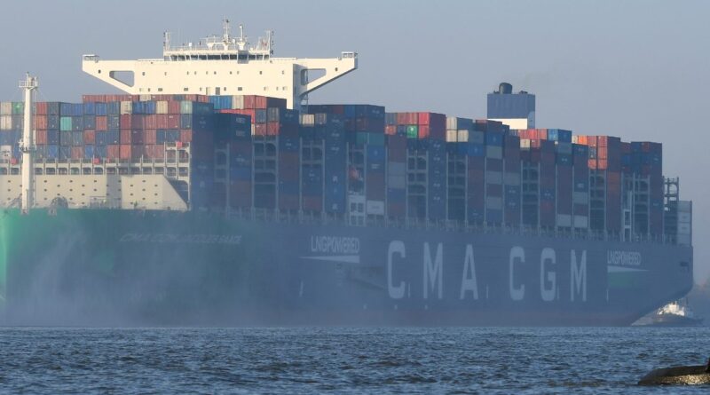 Première escale à Hambourg du CMA CGM Jacques Saadé