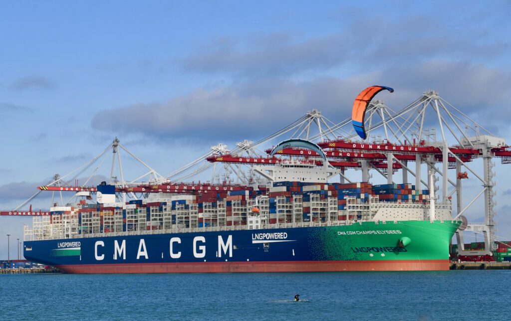 CMA CGM Champs Elysées