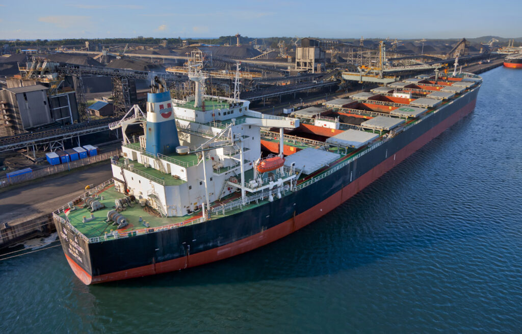 Dry bulk terminal