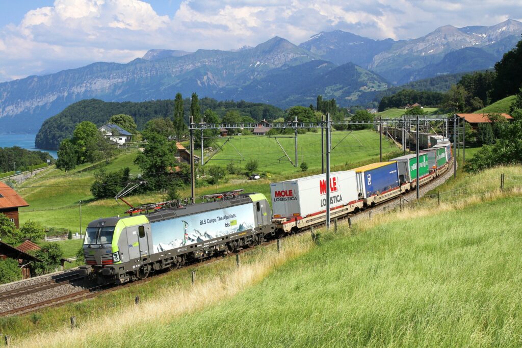 CargoBeamer autoroute ferroviaire