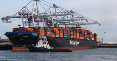 Haropa Dockers Hapag Lloyd