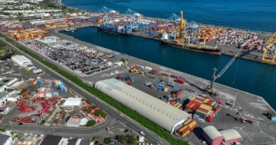 Port Réunion Conteneurs Roulier