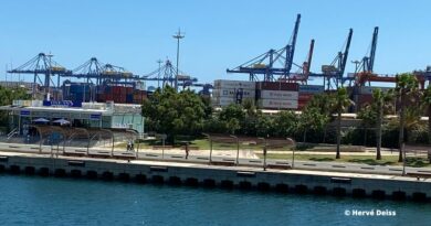 Conteneurs CMA CGM Valence