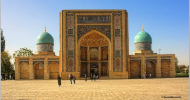 L'entrée de la mosquée à Tashkent