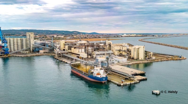 L'usine Saipol du port de Sète