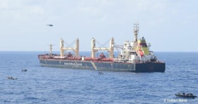 Navire de Maritime Bulgar et pirates