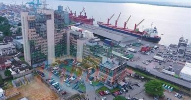 Vue aérienne du Port autonome de Douala