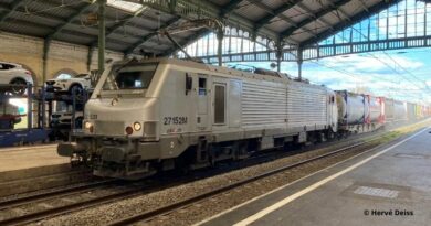 Train conteneurs en gare de Perpignan