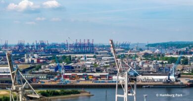 Vue générale du port de Hambourg