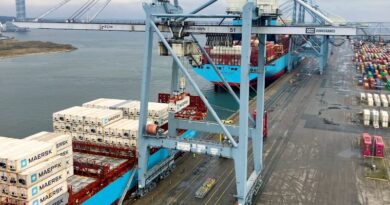 Le port d'Aarhus et les navires de Maersk