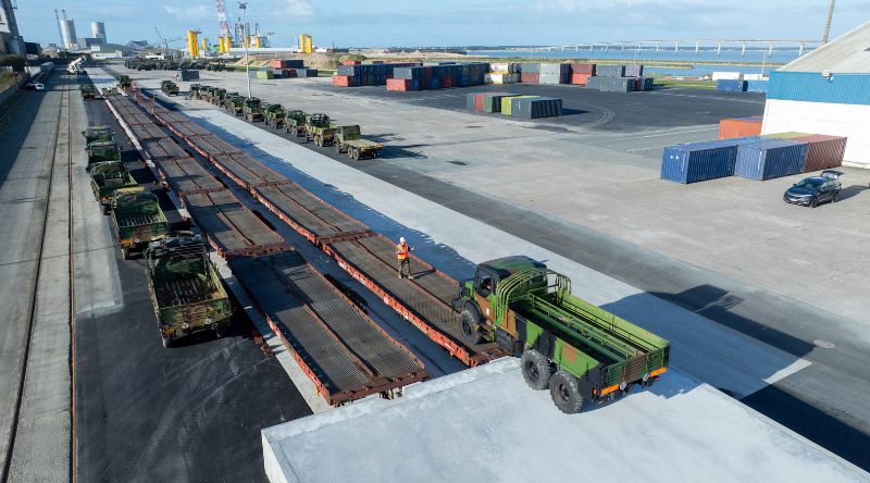 Le paquet Mobilité militaire prévoit un volet sur les infrastructures portuaires.