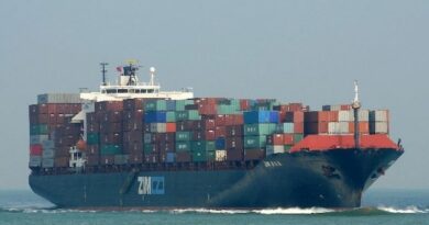 Le ZIM USA. L'armement est en proie à des acquisitions et des actionnaires dissidents.