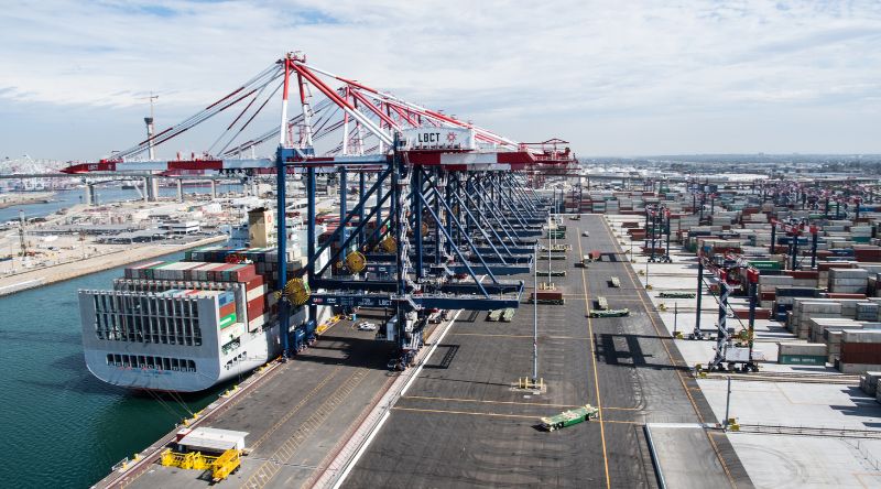 Les trafics conteneurs dans les ports américains continueront à baisser jusqu'en mai selon la NRF