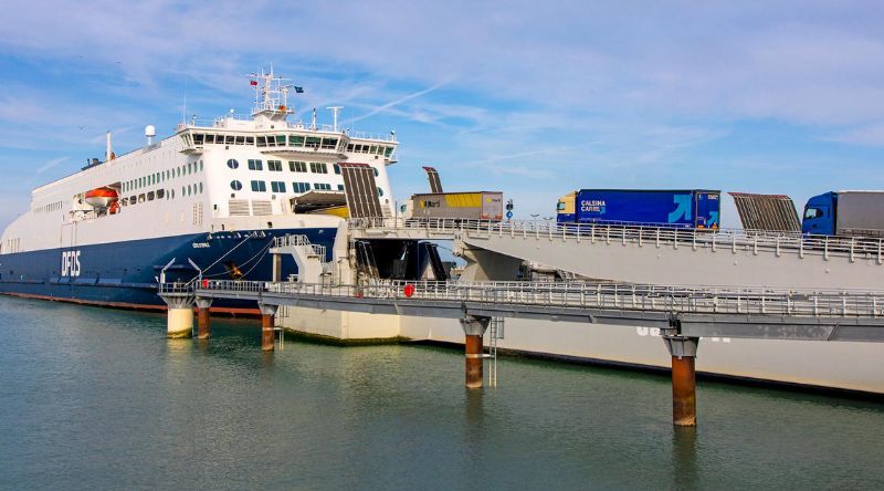 Le port de Boulogne-Calais perd 2% de son trafic Transmanche