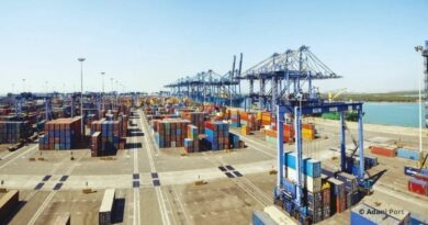 La crise du golfe Persique a des impacts importants pour le transport maritime conteneurisé.