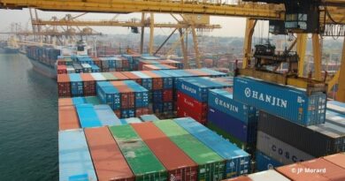 Le marché des conteneurs touché par la crise au Moyen-Orient avec une congestion portuaire jusqu'en Inde.