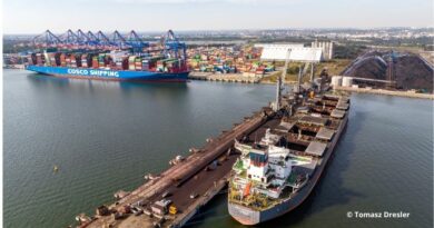 La Feport et l'Espo satisfaites de la stratégie portuaire européenne avec des nuances.