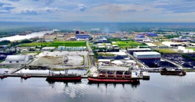 Le chargement d'argile dans le port de Lumut peut présenter des risques de liquéfaction.