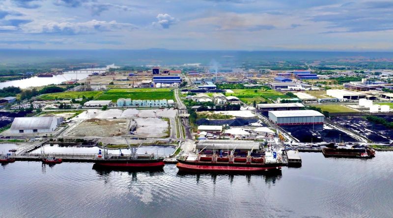 Le chargement d'argile dans le port de Lumut peut présenter des risques de liquéfaction.