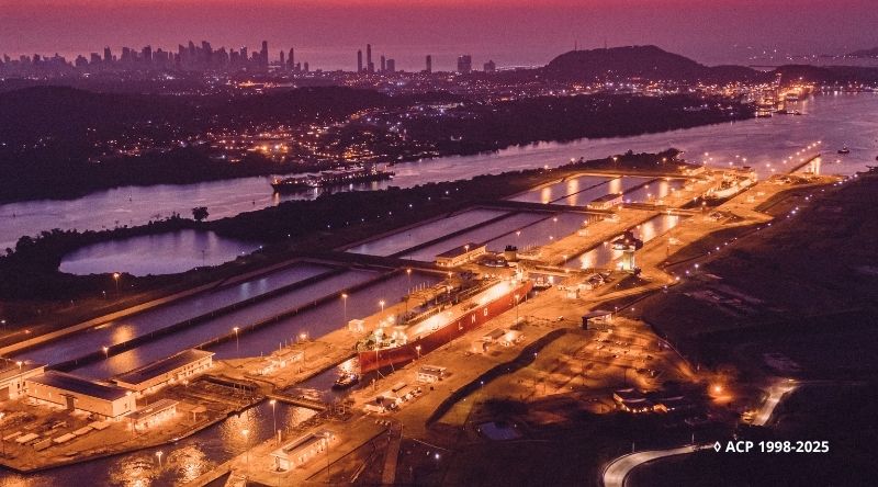 L'Autorité du canal de Panama restreint les transites et publient des appels d'offres portuaires.
