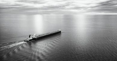 La flotte de pétrolier est âgée, sous sanction et manque de démolition selon Xclusiv.