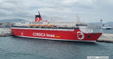 La remise du rapport sur les ferries en Méditerranée.